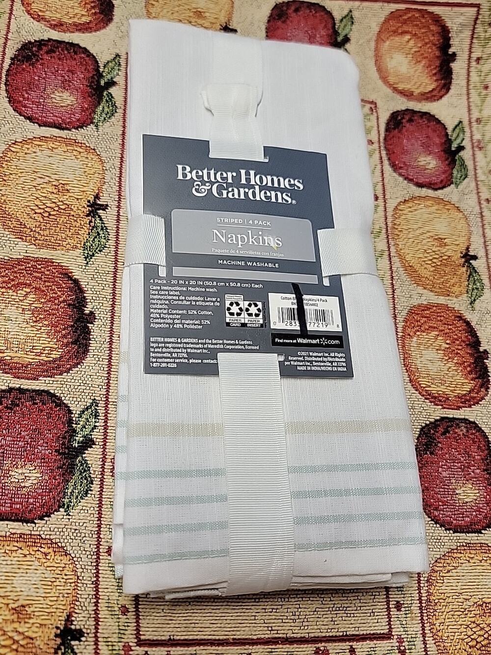 Better Homes & Gardens Cloth Napkins NEW 4 Pack White with stripes